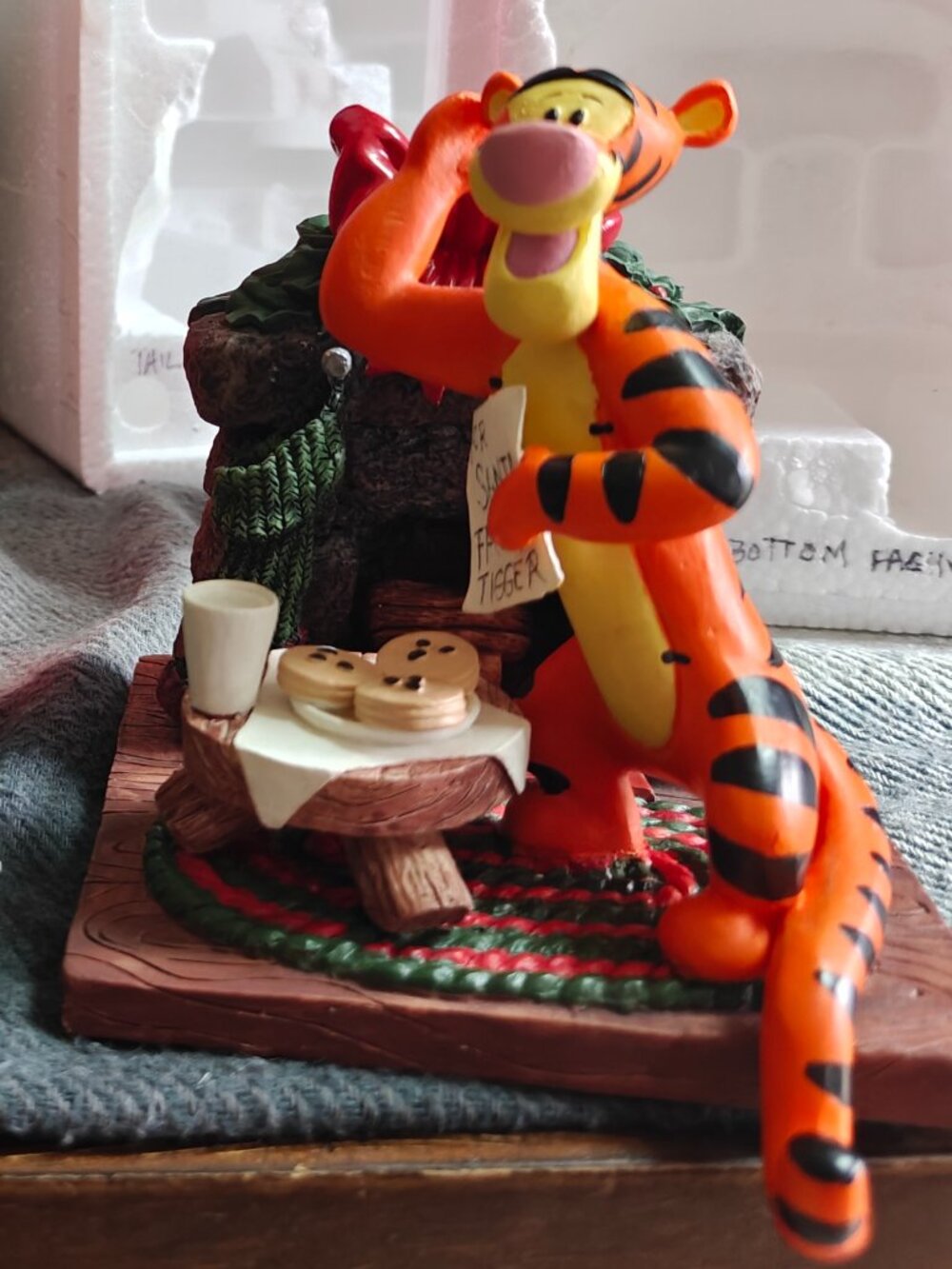 Vintage 1999 Disney Santa's Best Tigger Letter to Santa Stocking Hanger Box